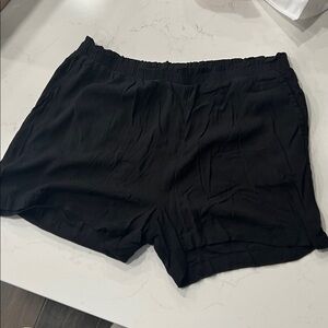 Black Elastic Waist Shorts Size L